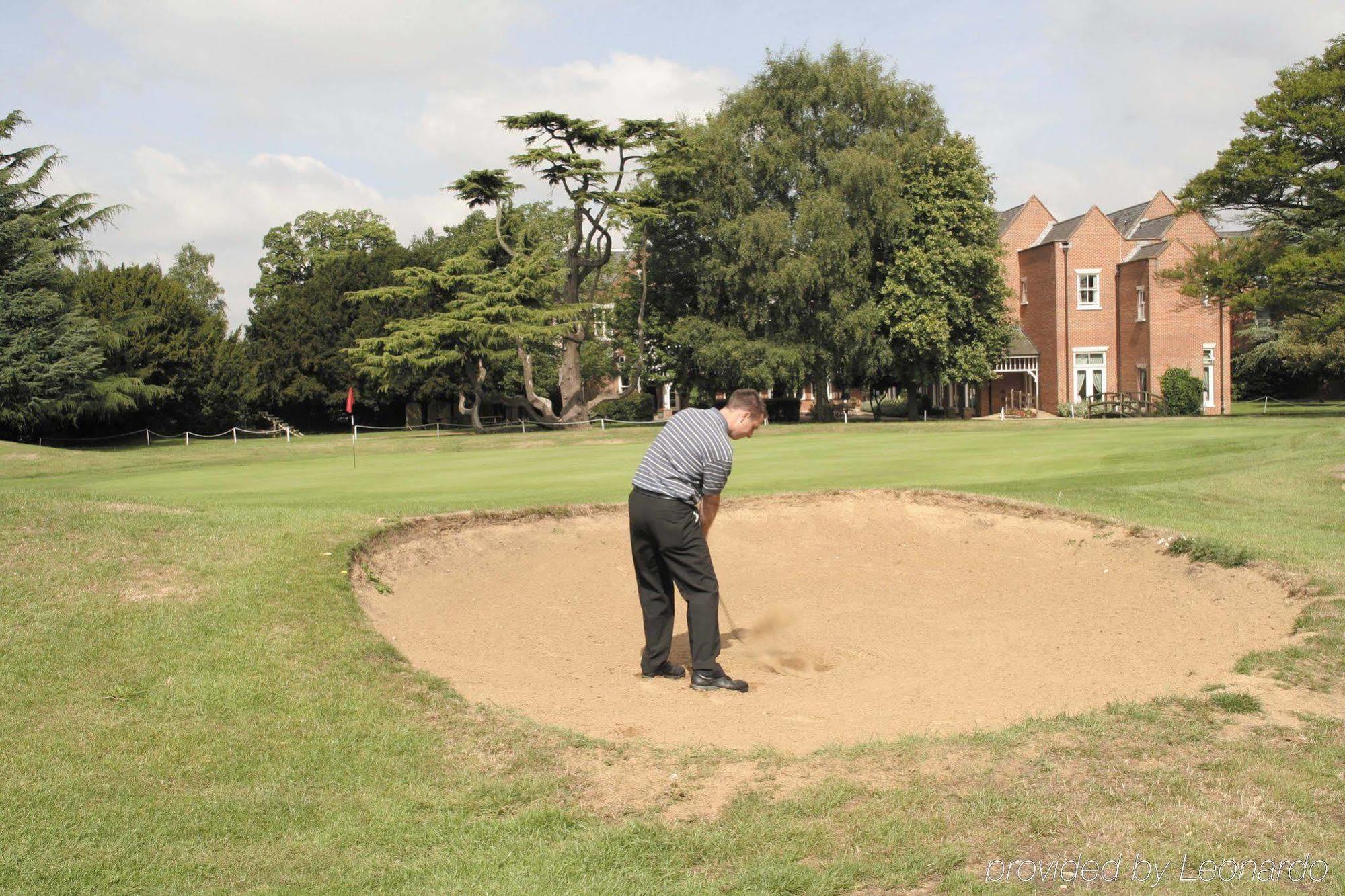 Coulsdon Manor Hotel And Golf Club London Borough of London Borough of Croydon Exterior foto