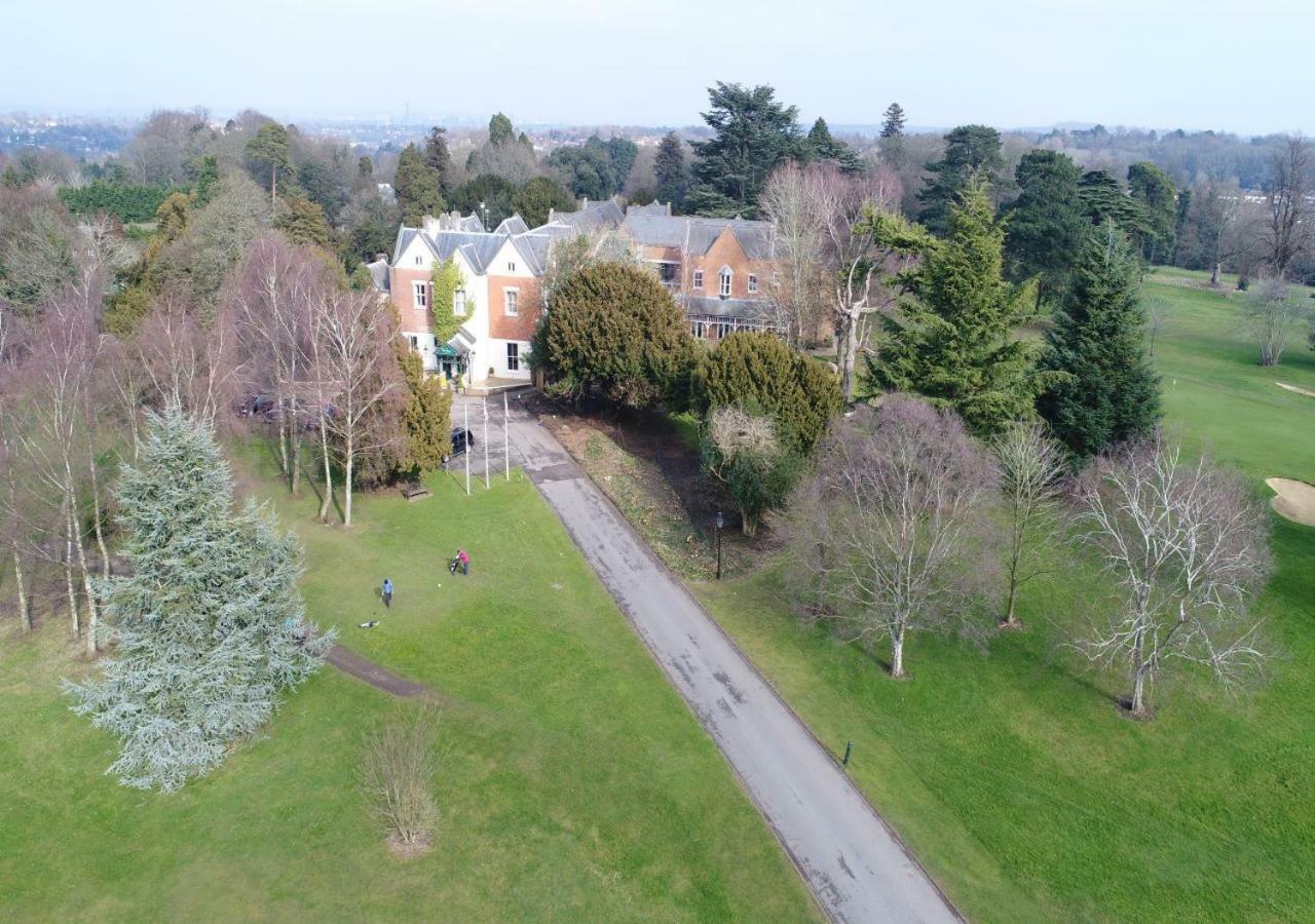 Coulsdon Manor Hotel And Golf Club London Borough of London Borough of Croydon Exterior foto